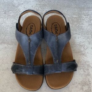 Taos The Show Leather Sandal Blue